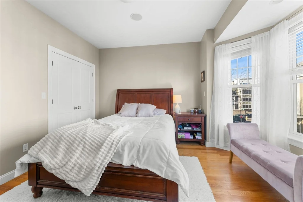 2 bed, 2 bath apartment for rent at 619 E 3rd St Unit 2, South Boston — photo 9 of 19
