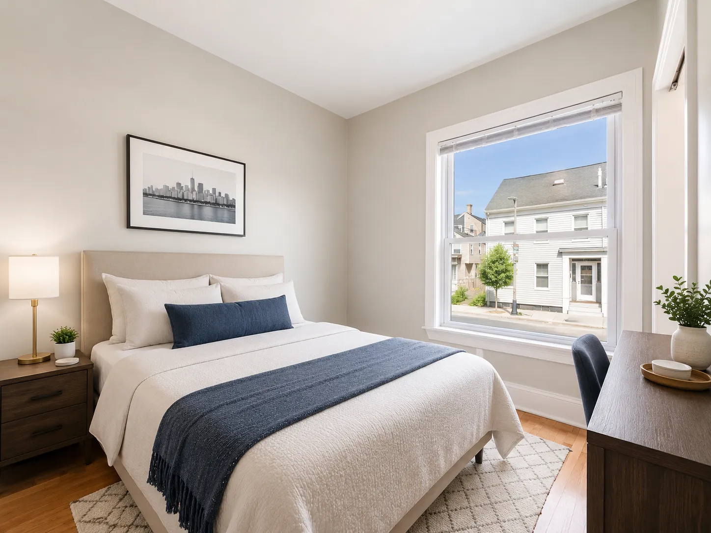 4 bed, 2 bath apartment for rent at 619 East 5th St Unit 1, South Boston — photo 2 of 22