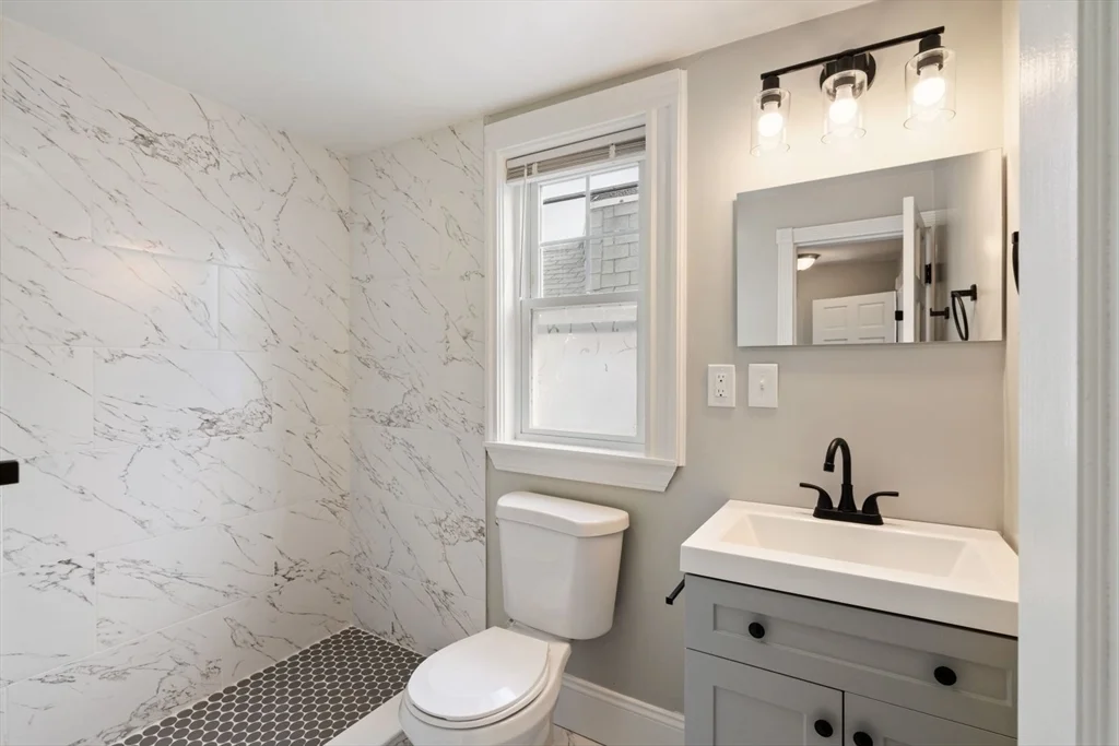 3 bed, 2 bath apartment for rent at 619 East 5th Unit 2, Boston — photo 15 of 22