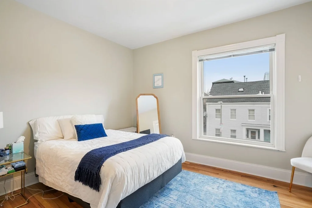 3 bed, 2 bath apartment for rent at 619 East 5th Unit 2, Boston — photo 13 of 22