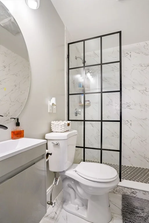 3 bed, 2 bath apartment for rent at 619 East 5th Unit 2, Boston — photo 7 of 22