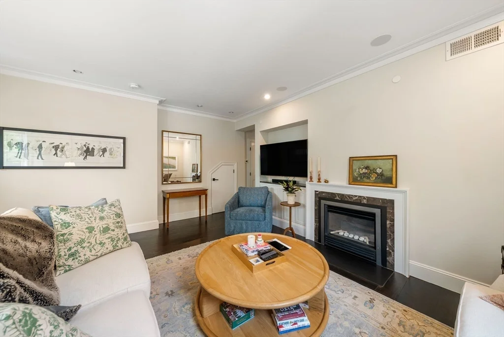 2 bed, 1 bath apartment for rent at 619 Franklin Unit 1, Riverside — photo 6 of 26