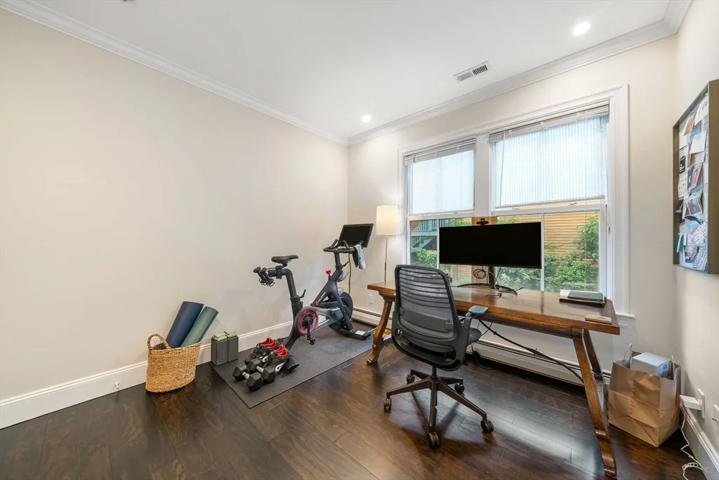 2 bed, 1 bath apartment for rent at 619 Franklin Unit 1, Riverside — photo 23 of 26