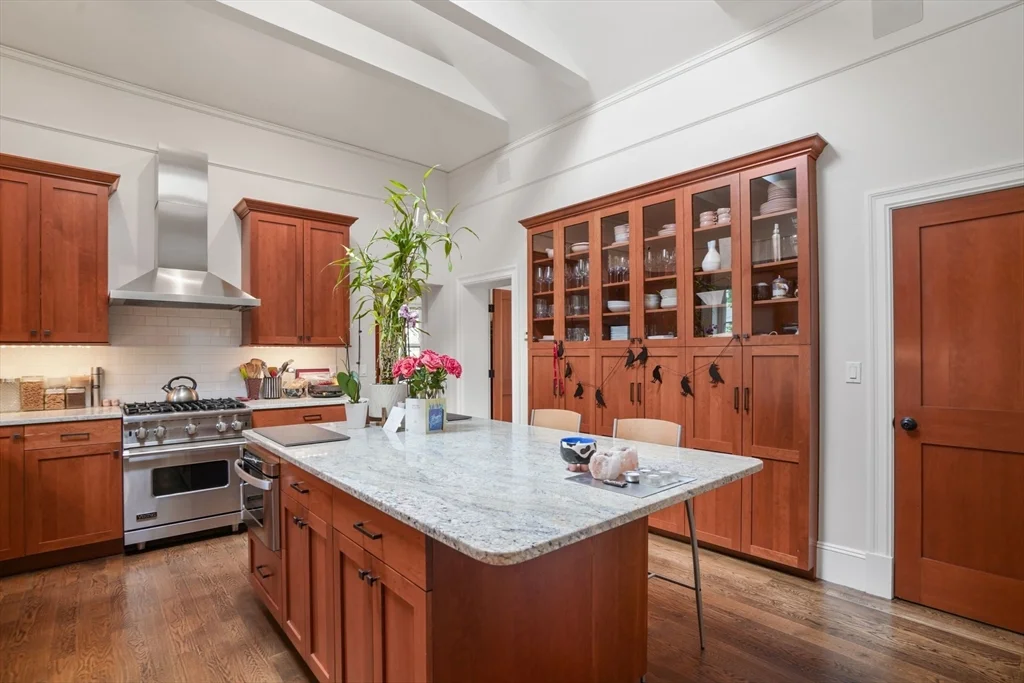3 bed, 2 bath apartment for rent at 619 Franklin Unit 2, Riverside — photo 8 of 23