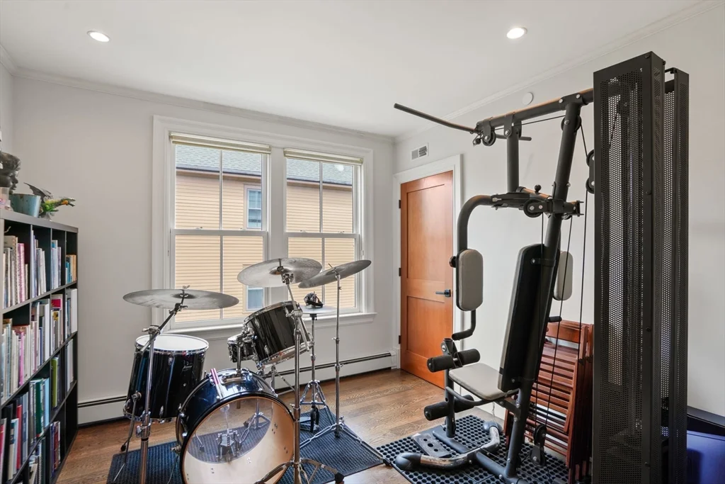 3 bed, 2 bath apartment for rent at 619 Franklin Unit 2, Riverside — photo 12 of 23