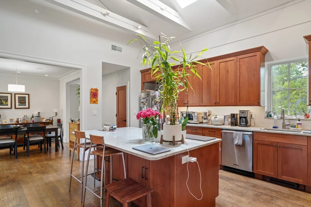 3 bed, 2 bath apartment for rent at 619 Franklin Unit 2, Riverside — photo 10 of 23