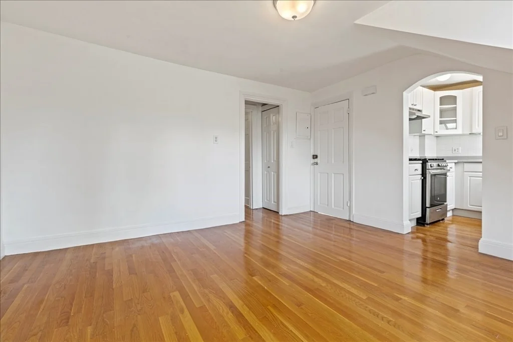1 bed, 1 bath apartment for rent at 619 Tremont St Unit 4, South End — photo 5 of 16