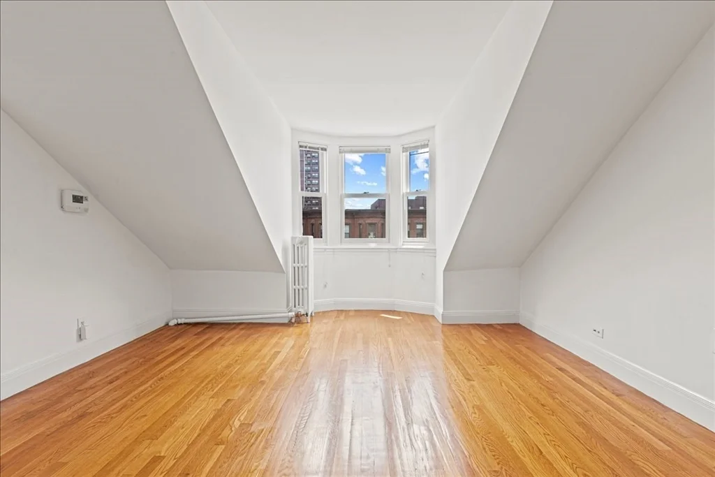 1 bed, 1 bath apartment for rent at 619 Tremont St Unit 4, South End — photo 3 of 16