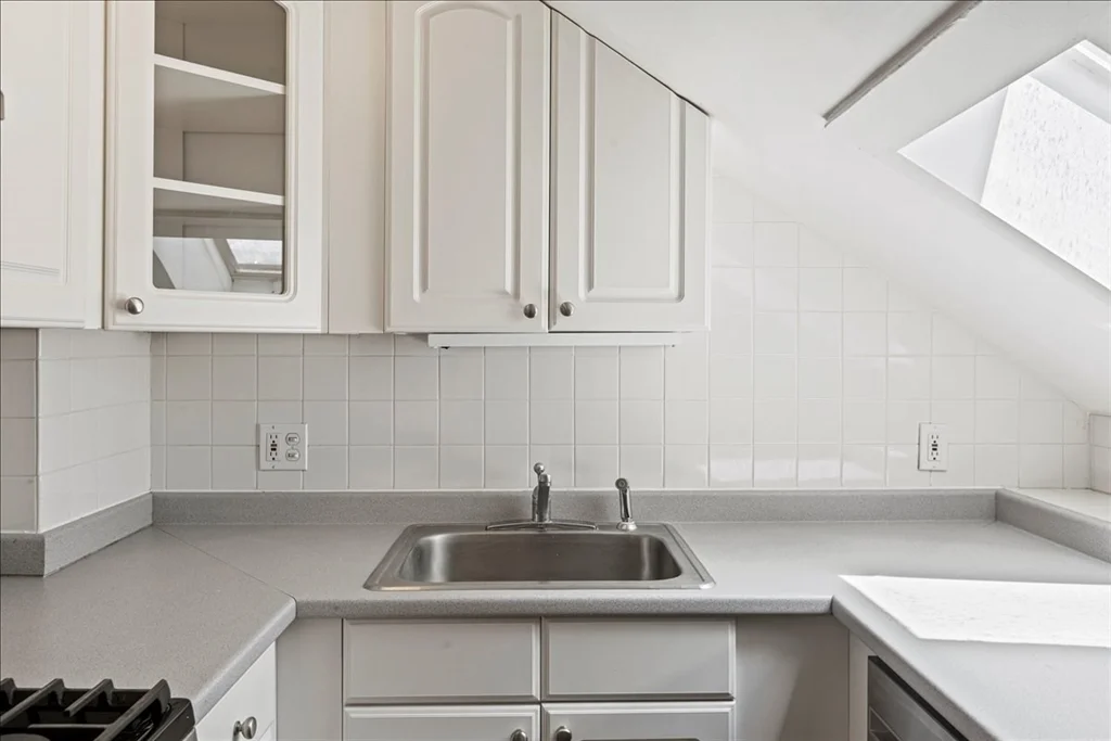 1 bed, 1 bath apartment for rent at 619 Tremont St Unit 4, South End — photo 12 of 16