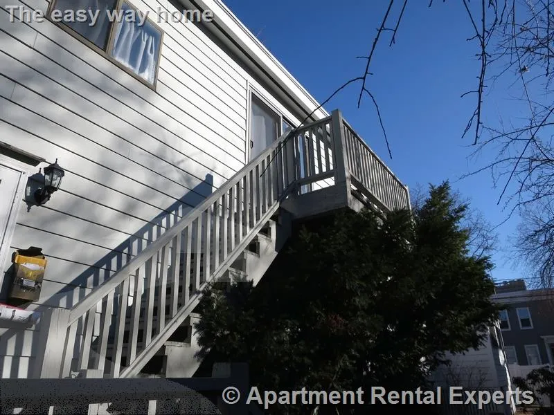 1 bed, 1 bath apartment for rent at 61A Sixth St, East Cambridge — photo 17 of 19