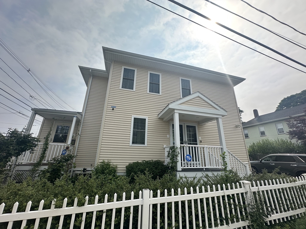 3 bed, 3 bath apartment for rent at 62 Antwerp, Brighton — photo 5 of 22