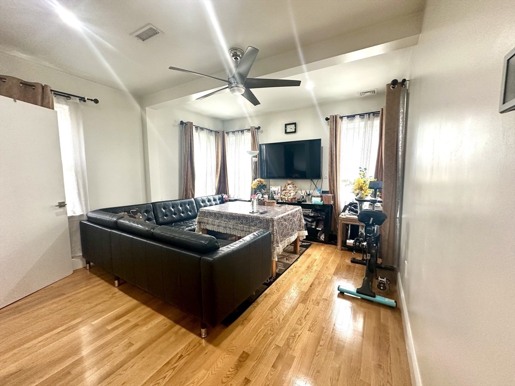 3 bed, 3 bath apartment for rent at 62 Antwerp, Brighton — photo 10 of 22