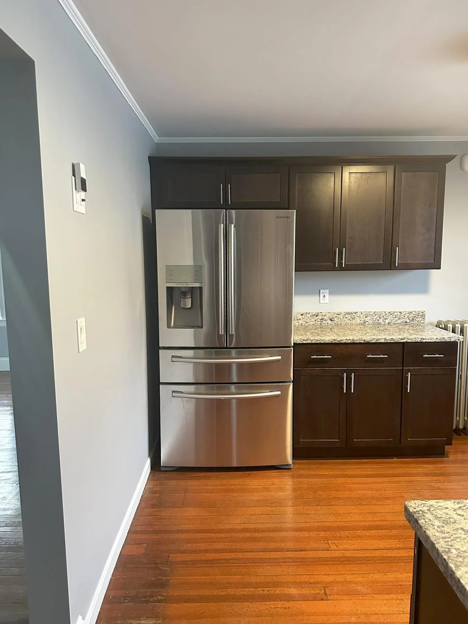2.5 bed, 1 bath apartment for rent at 62-64 Billings Ave Unit 2, South Medford — photo 2 of 15