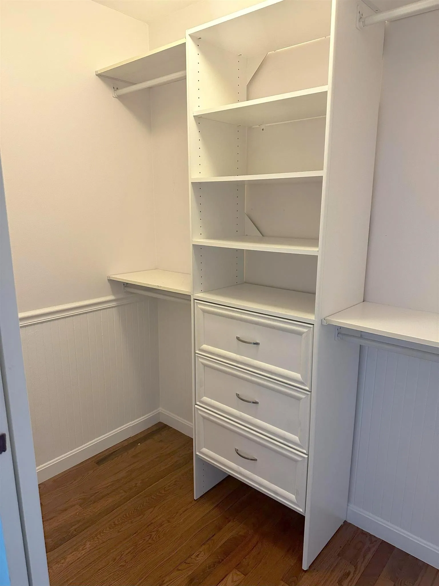 2.5 bed, 1 bath apartment for rent at 62-64 Billings Ave Unit 2, South Medford — photo 13 of 15