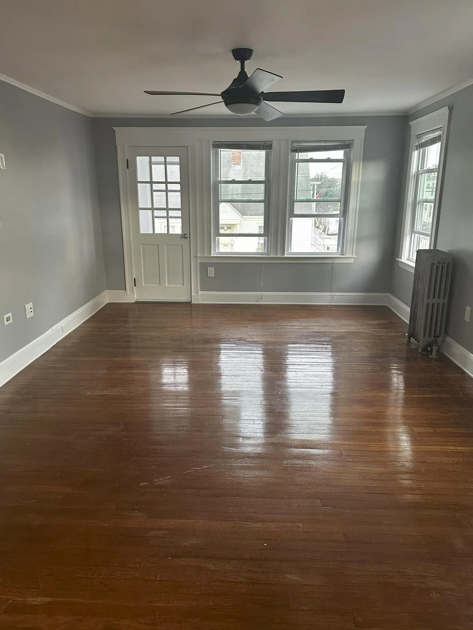 2.5 bed, 1 bath apartment for rent at 62-64 Billings Ave Unit 2, South Medford — photo 6 of 15