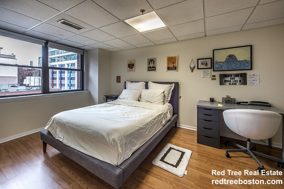 Studio bed, 1 bath apartment for rent at 62 Boylston St Unit 109, Midtown — photo 3 of 12