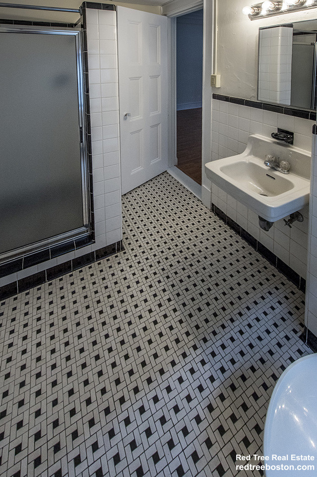 Studio bed, 1 bath apartment for rent at 62 Boylston St Unit 109, Midtown — photo 8 of 12