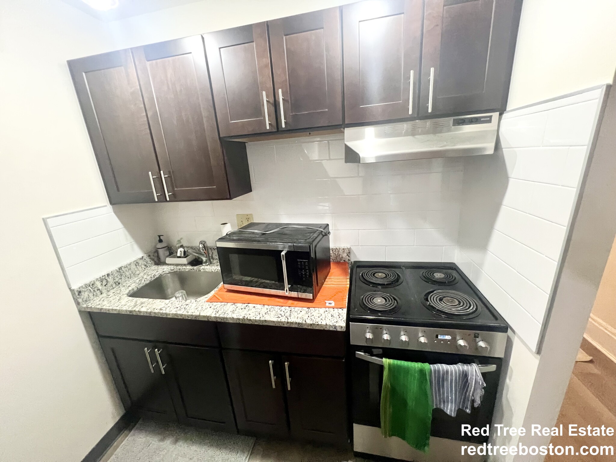 Studio bed, 1 bath apartment for rent at 62 Boylston St Unit 219, Midtown — photo 4 of 14