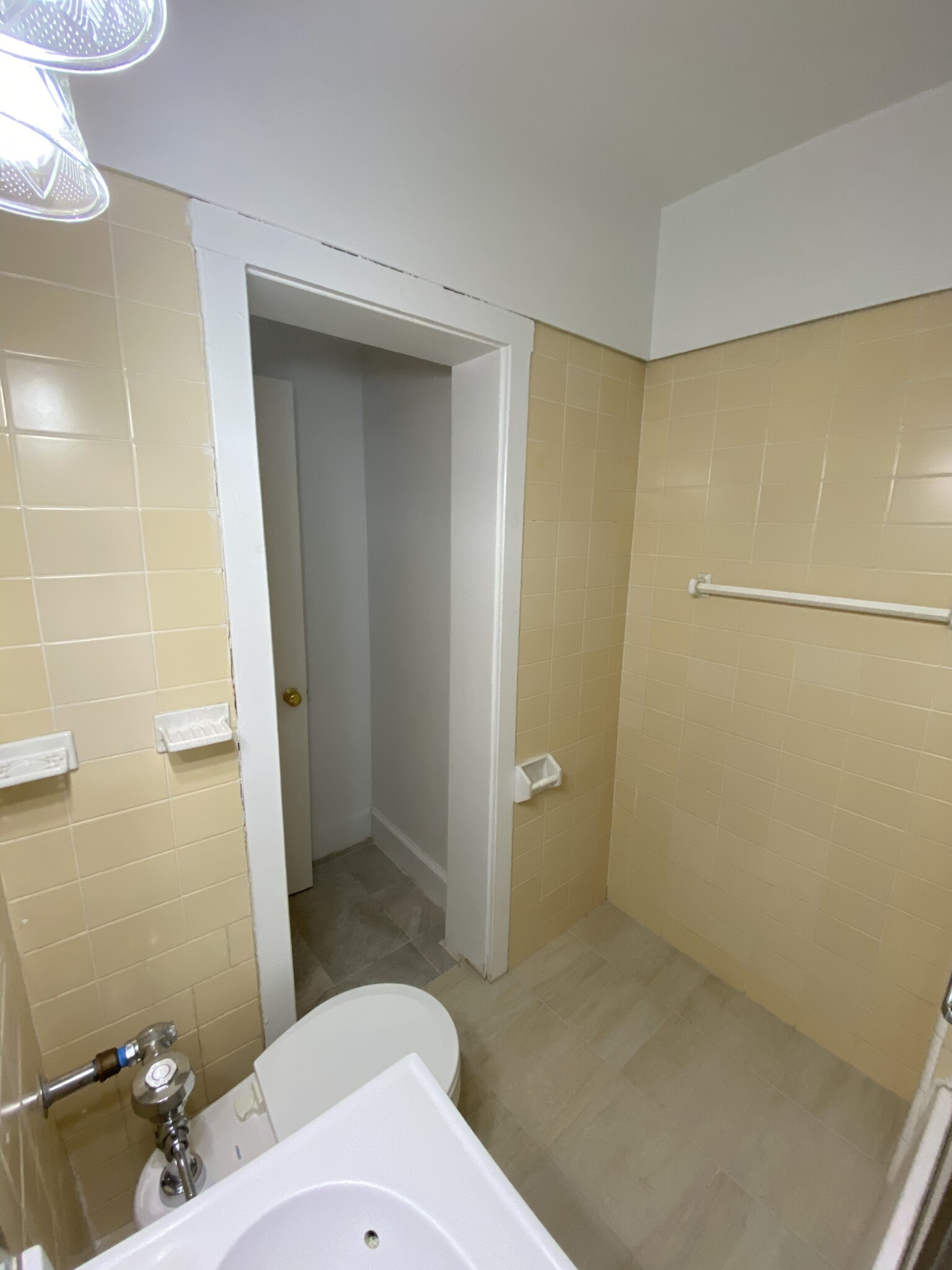 1 bed, 1 bath apartment for rent at 62 Boylston St Unit 221, Theatre District — photo 6 of 9