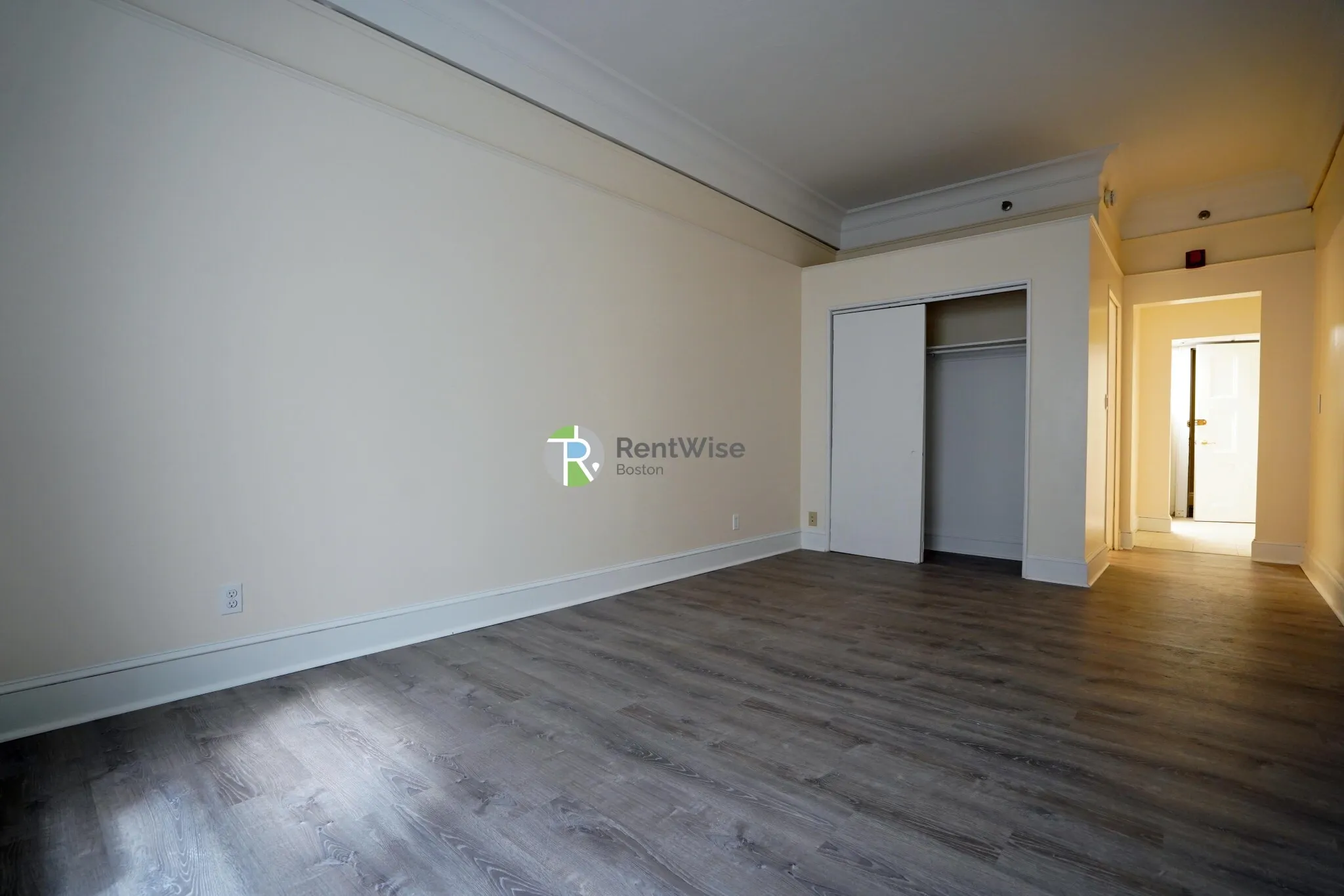Studio bed, 1 bath apartment for rent at 62 Boylston St Unit 306, Boston Downtown — photo 4 of 10