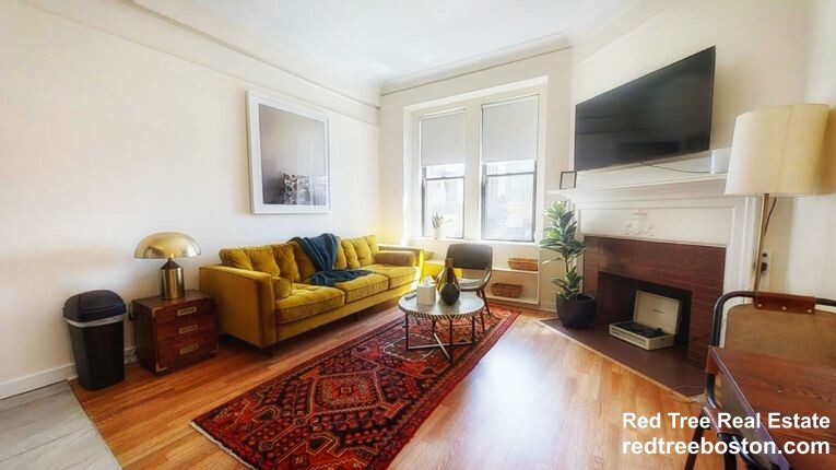 Studio bed, 1 bath apartment for rent at 62 Boylston St Unit 423, Midtown — photo 1 of 9