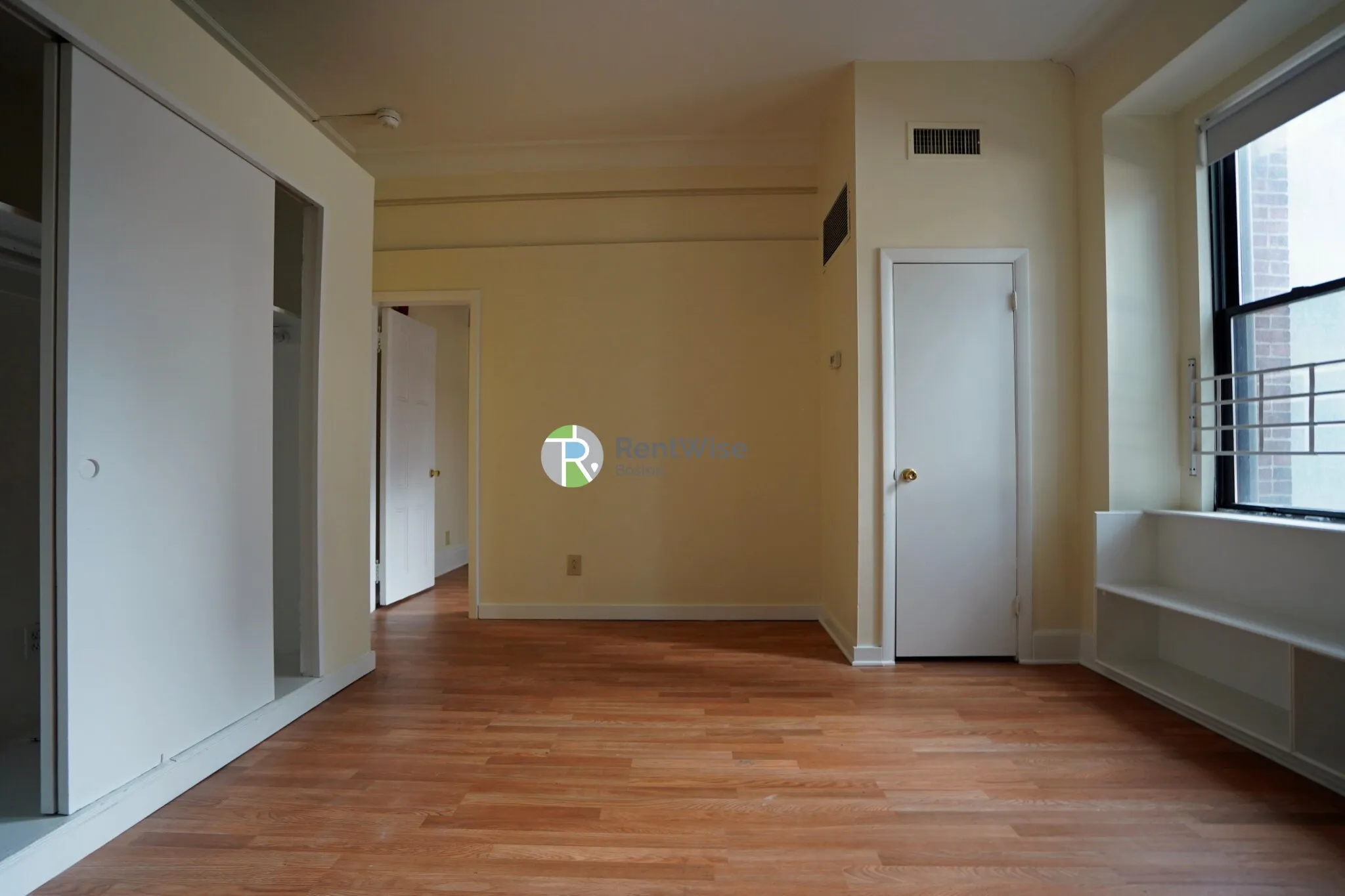 1 bed, 1 bath apartment for rent at 62 Boylston St Unit 518, Boston Downtown — photo 2 of 16