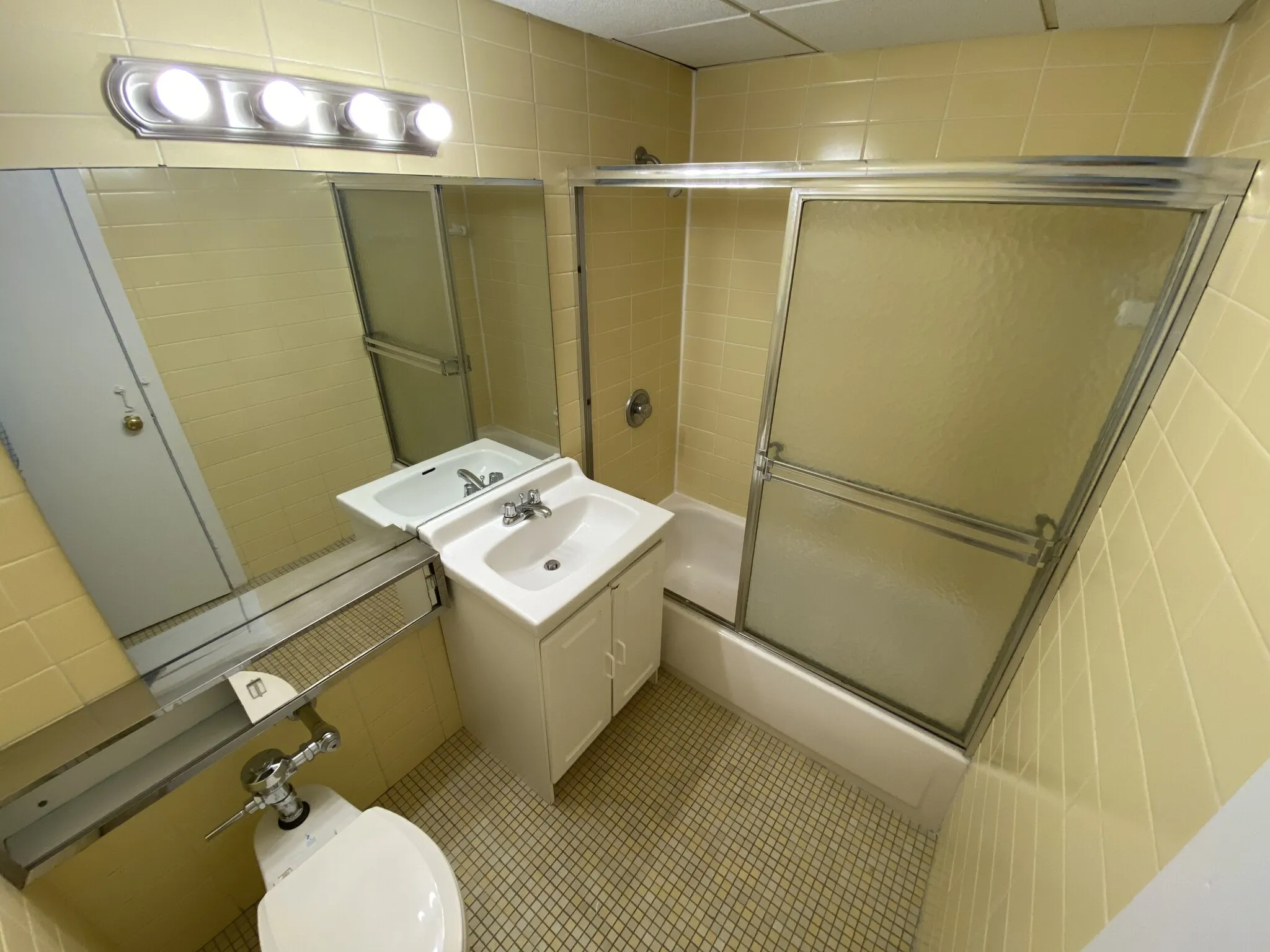 Studio bed, 1 bath apartment for rent at 62 Boylston St Unit 616, Theatre District — photo 3 of 5