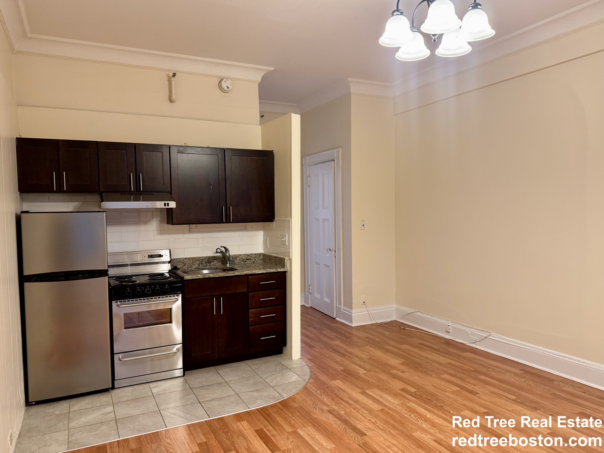 Studio bed, 1 bath apartment for rent at 62 Boylston St Unit 724, Midtown — photo 1 of 11