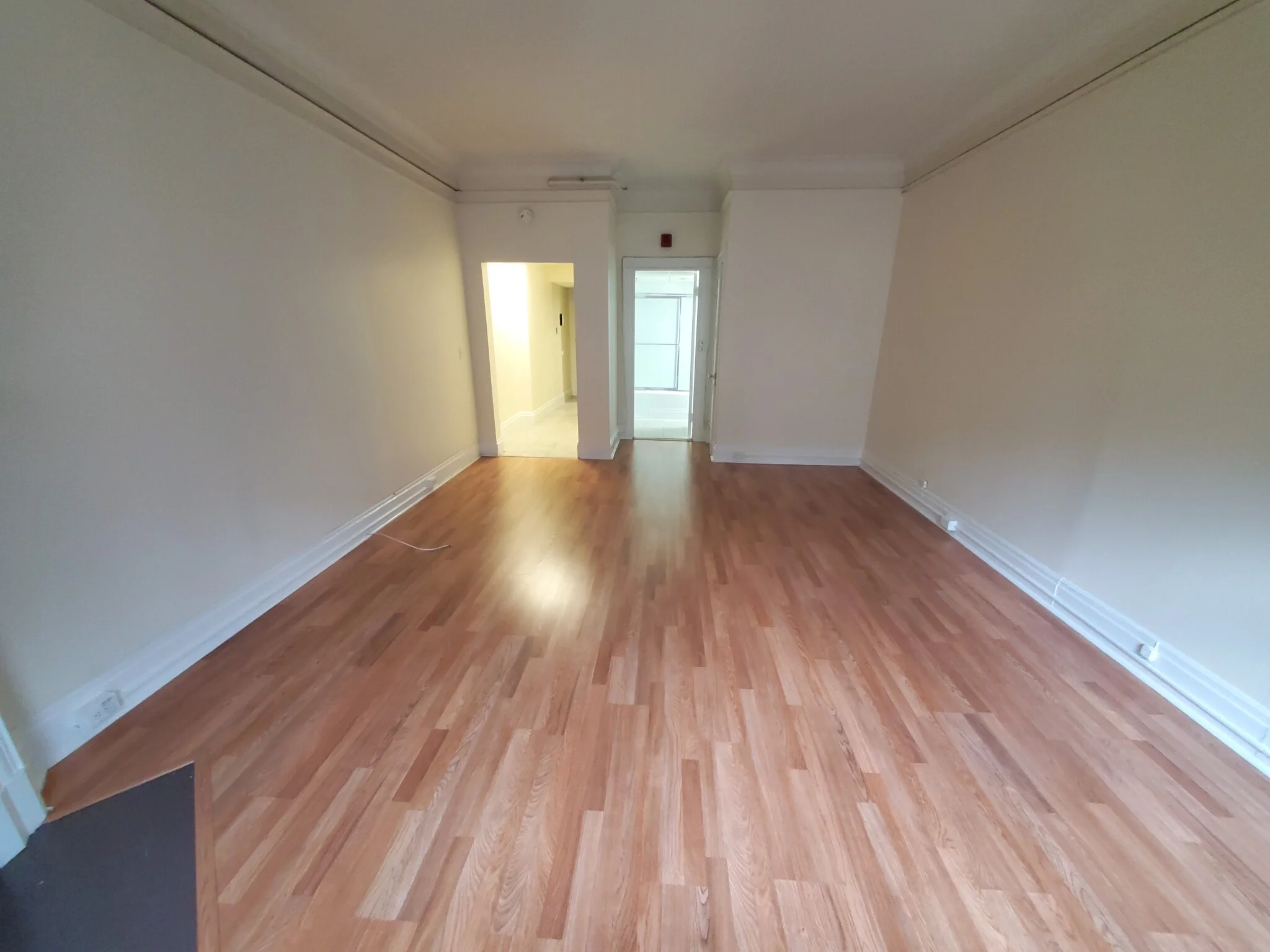 Studio bed, 1 bath apartment for rent at 62 Boylston St Unit 809, Back Bay — photo 4 of 10
