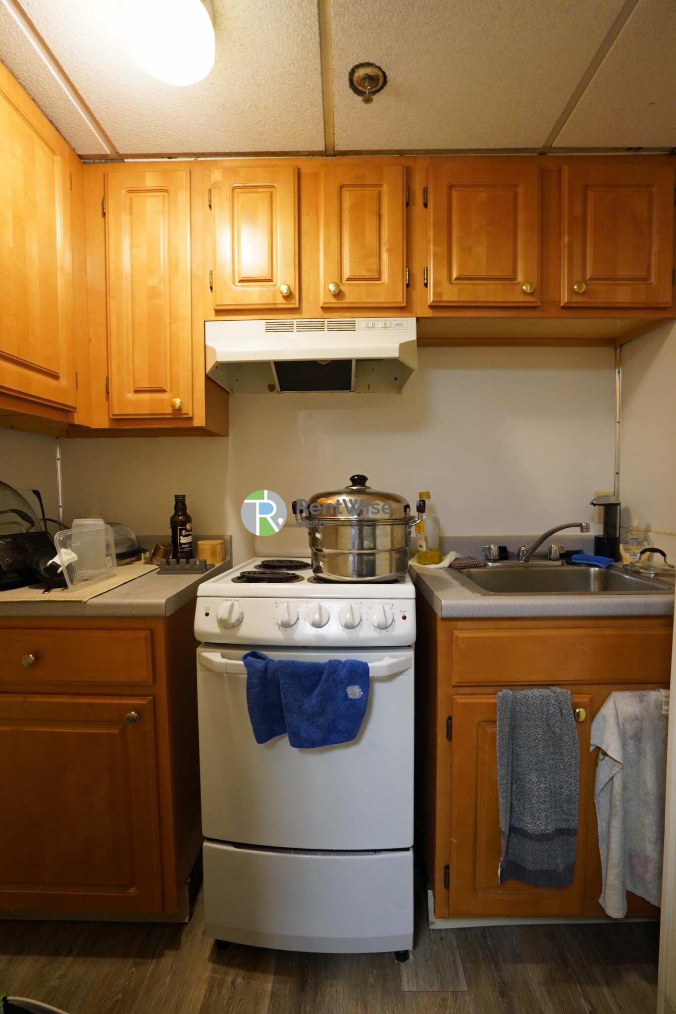 Studio bed, 1 bath apartment for rent at 62 Boylston St Unit L11, Boston Downtown — photo 7 of 12