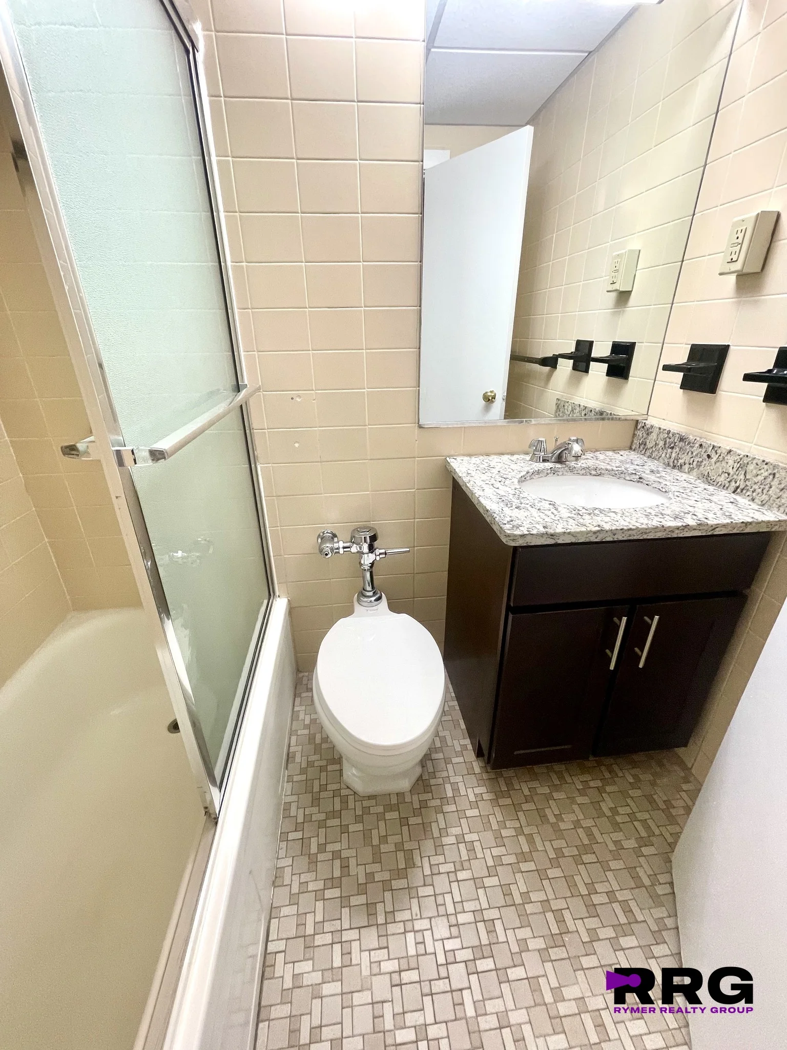 Studio bed, 1 bath apartment for rent at 62 Boylston St Unit L15, Boston Downtown — photo 9 of 9