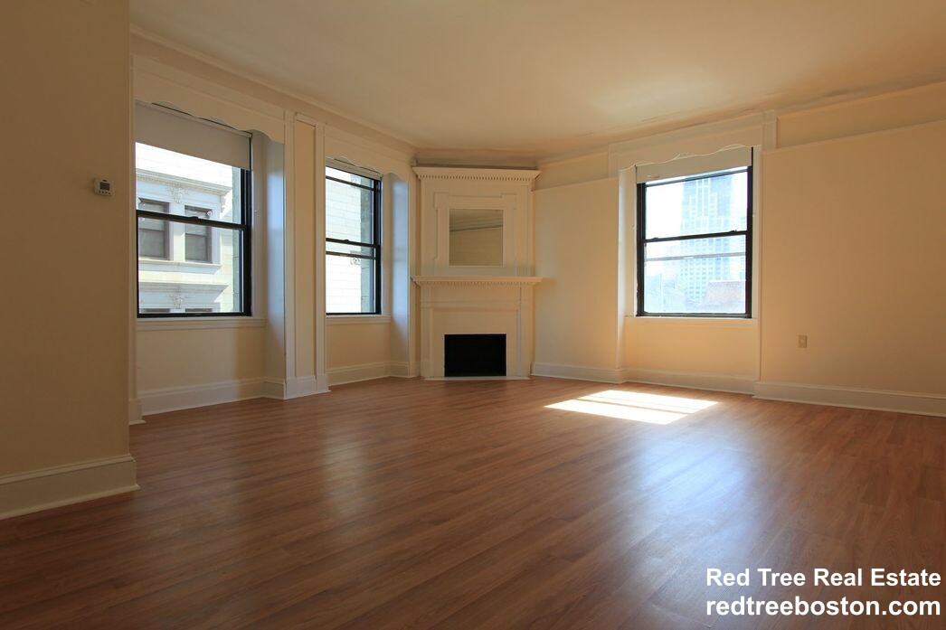 Studio bed, 1 bath apartment for rent at 62 Boylston St Unit M02, Midtown — photo 1 of 6