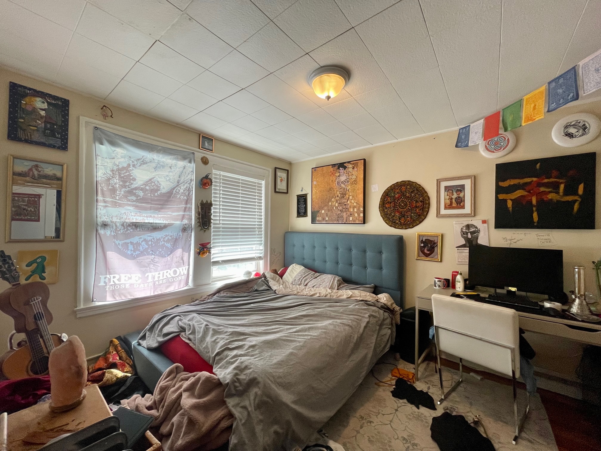 3 bed, 1 bath apartment for rent at 62 Brock St Unit 3, Oak Square — photo 8 of 11