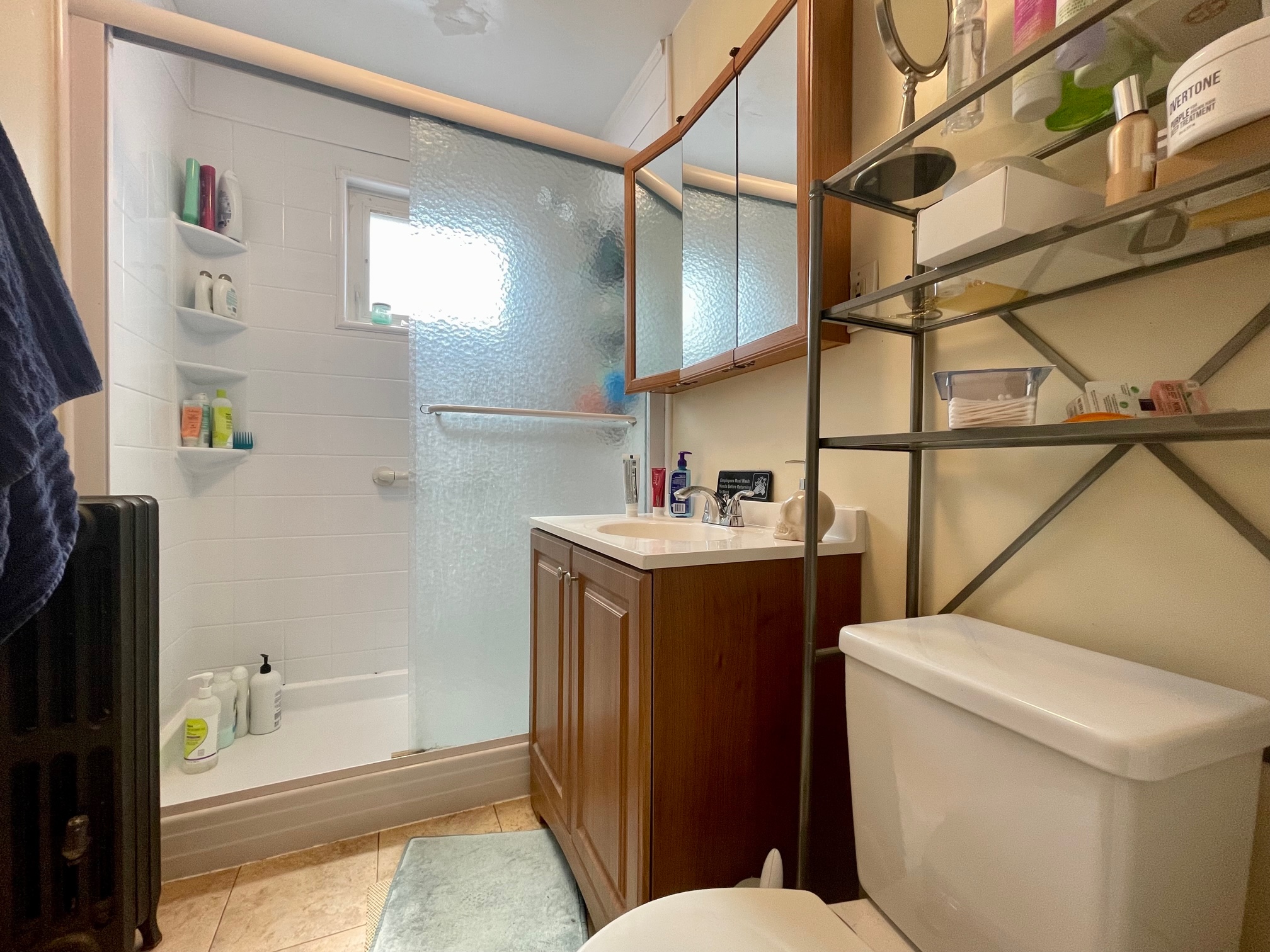 3 bed, 1 bath apartment for rent at 62 Brock St Unit 3, Oak Square — photo 11 of 11