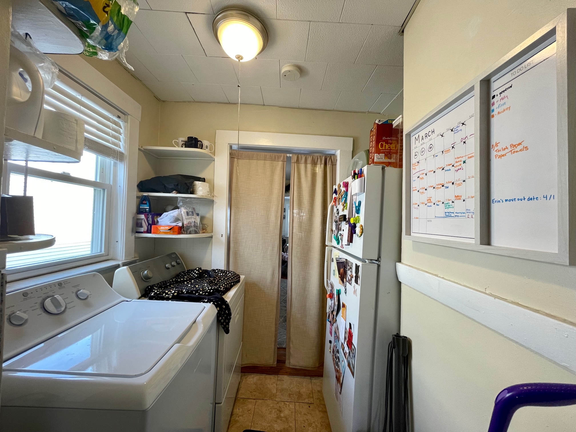 3 bed, 1 bath apartment for rent at 62 Brock St Unit 3, Oak Square — photo 10 of 11