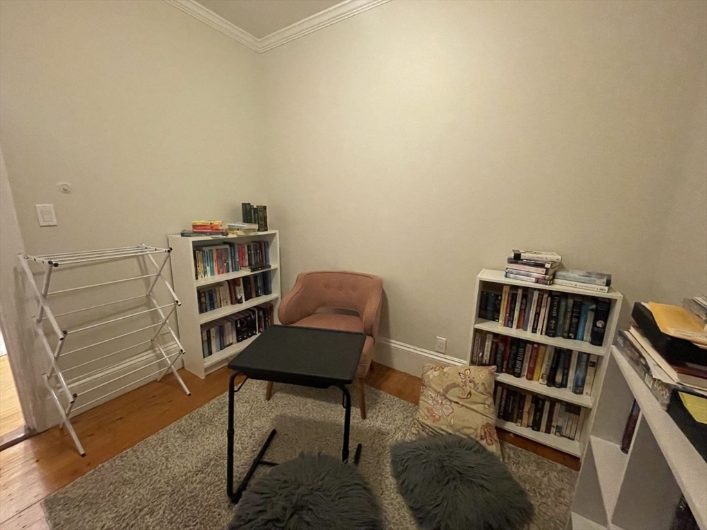 2 bed, 1 bath apartment for rent at 62 Chestnut St Unit 3, Brookline — photo 9 of 12