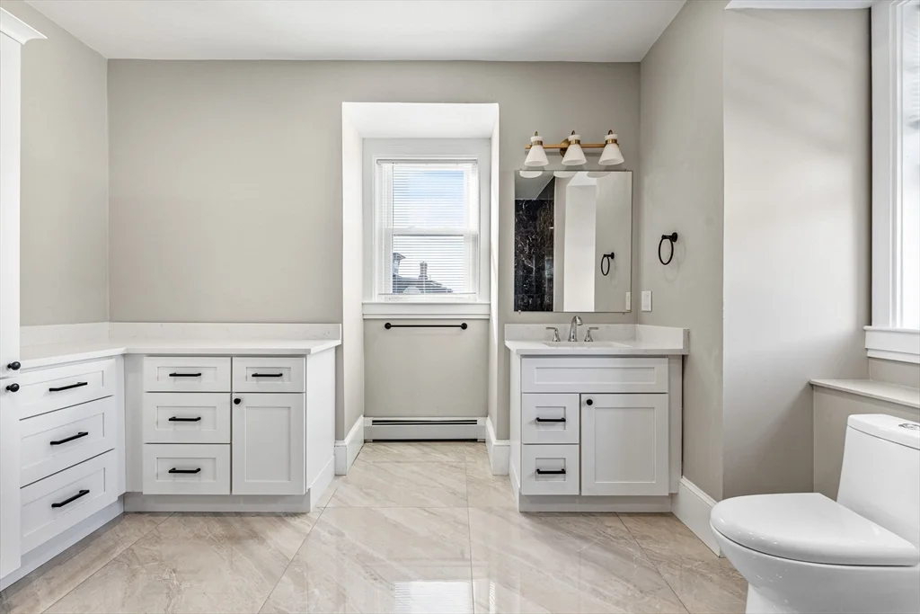 3 bed, 2 bath apartment for rent at 62 Chestnut St Unit Unit 2, Saugus — photo 14 of 22