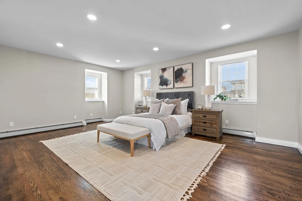 3 bed, 2 bath apartment for rent at 62 Chestnut St Unit Unit 2, Saugus — photo 13 of 22