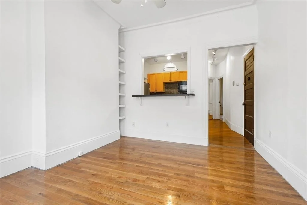 2 bed, 1 bath apartment for rent at 62 Clarendon St Unit 2, South End — photo 2 of 11