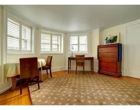 Studio bed, 1 bath apartment for rent at 62 Commonwealth Ave Unit 1, Back Bay — photo 3 of 7