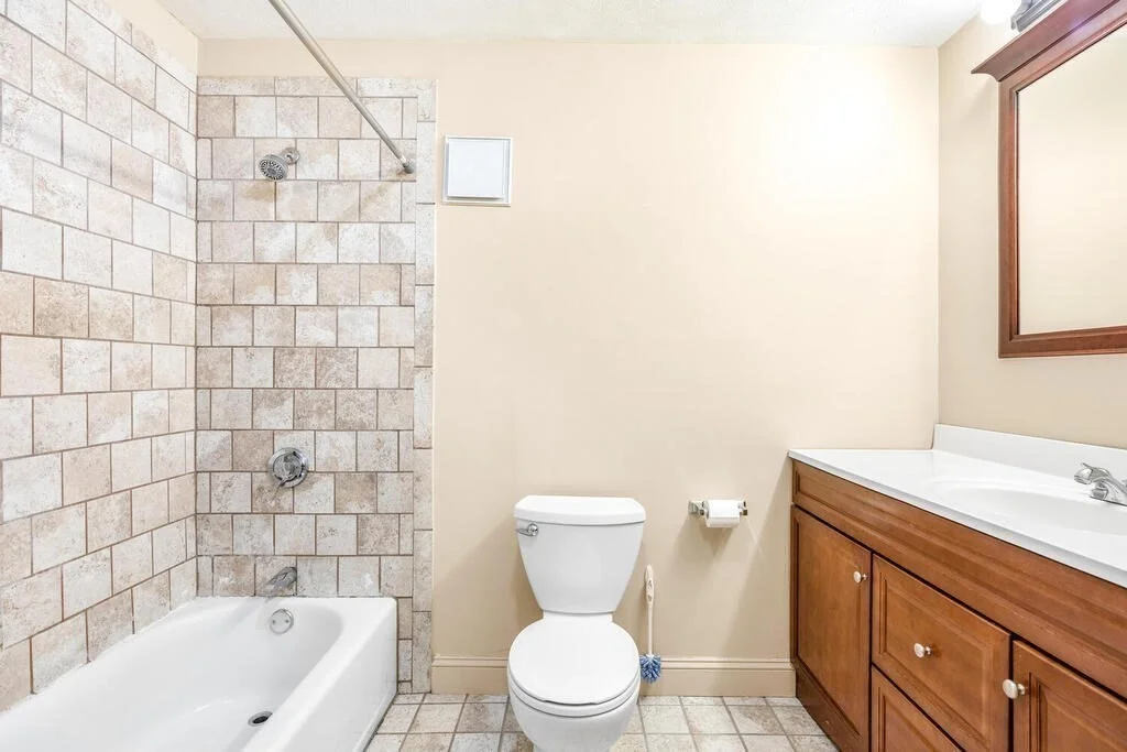 2 bed, 1 bath apartment for rent at 62 Crestview Dr Unit 62, Malden — photo 13 of 16