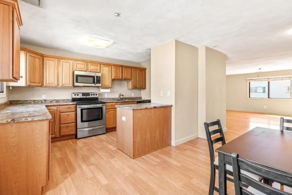 2 bed, 1 bath apartment for rent at 62 Crestview Dr Unit 62, Malden — photo 2 of 16