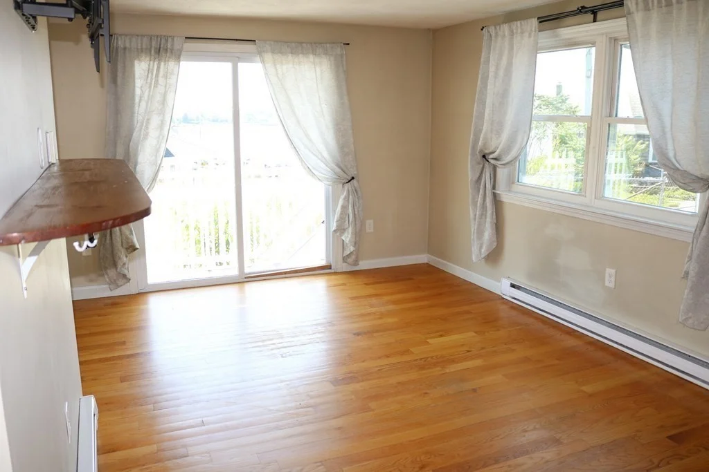 2 bed, 1 bath apartment for rent at 62 Eastern Point Rd Unit 3, Gloucester — photo 5 of 22