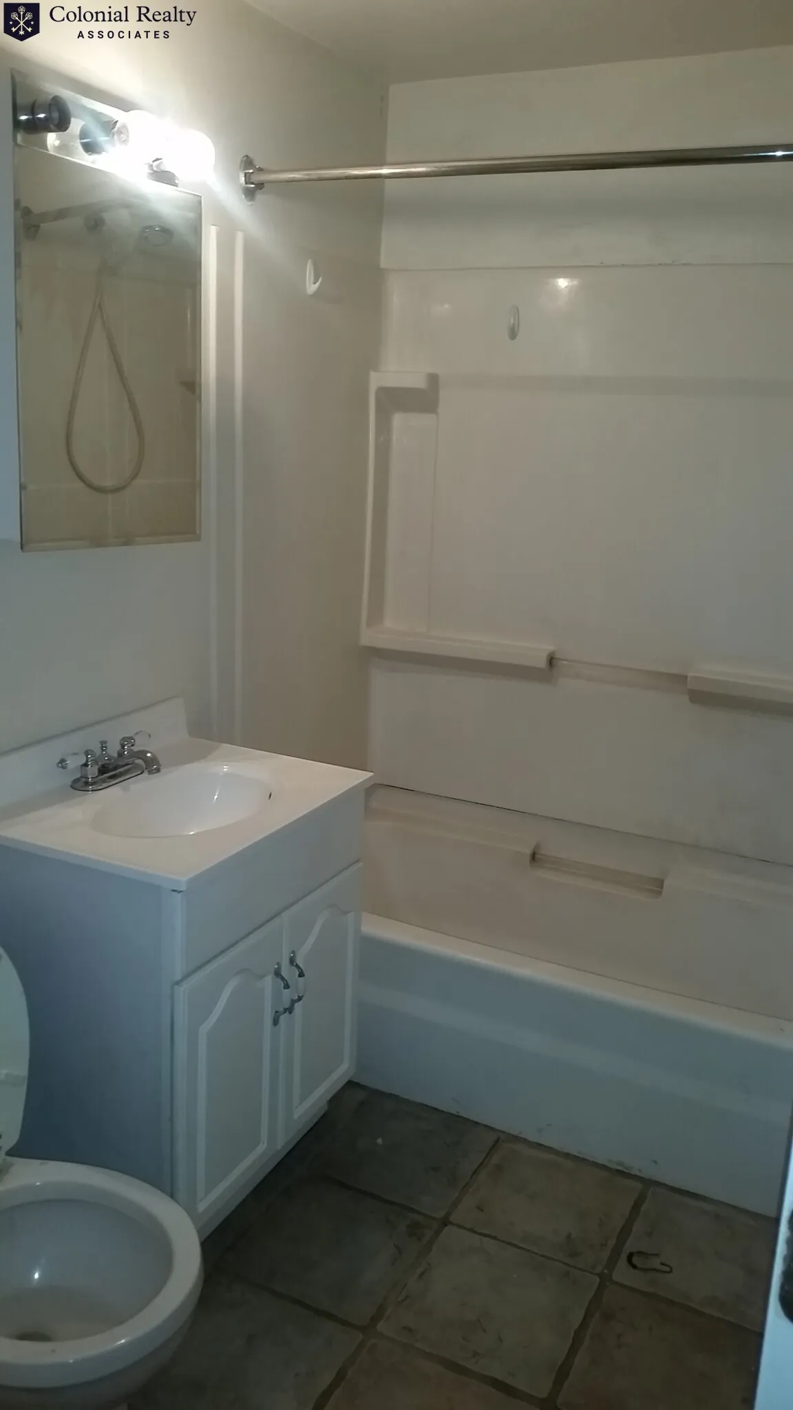 3 bed, 1 bath apartment for rent at 62 Egmont St Unit 12, North Brookline — photo 7 of 49
