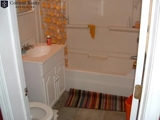 3 bed, 1 bath apartment for rent at 62 Egmont St Unit 12, North Brookline — photo 10 of 49