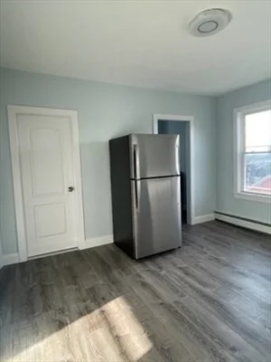 2 bed, 1 bath apartment for rent at 62 Elliot St Unit 2, Worcester — photo 2 of 13