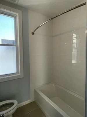 2 bed, 1 bath apartment for rent at 62 Elliot St Unit 2, Worcester — photo 5 of 13