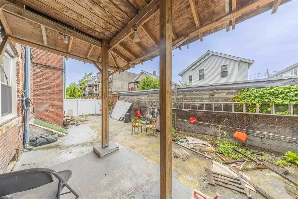 3 bed, 1 bath apartment for rent at 62 Empire St Unit 1, Allston — photo 14 of 15