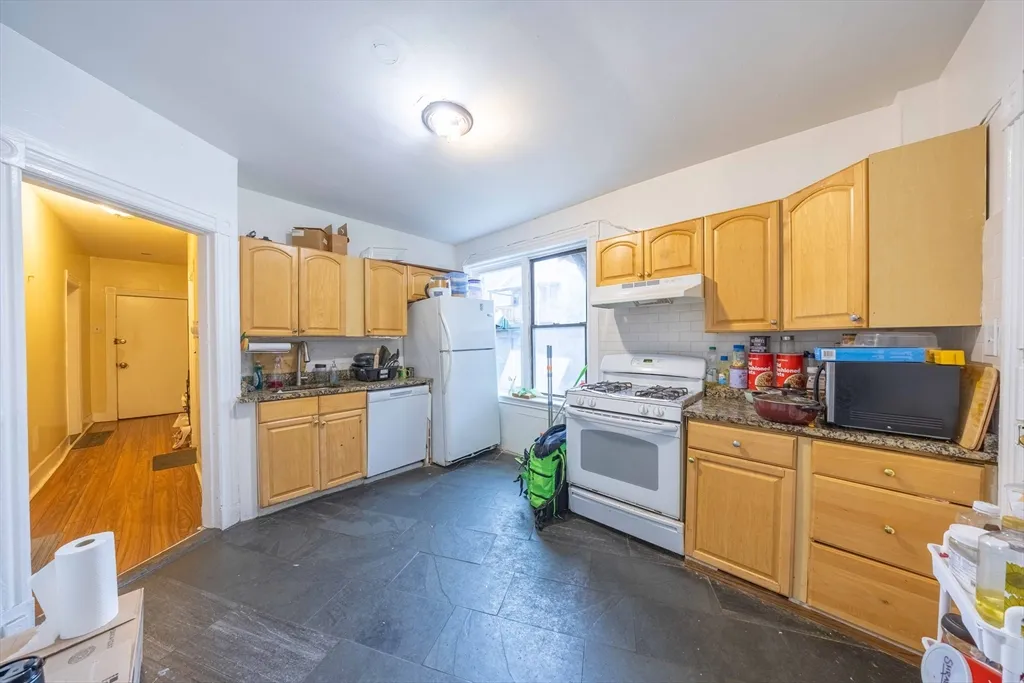 3 bed, 1 bath apartment for rent at 62 Empire St Unit 1, Allston — photo 4 of 15