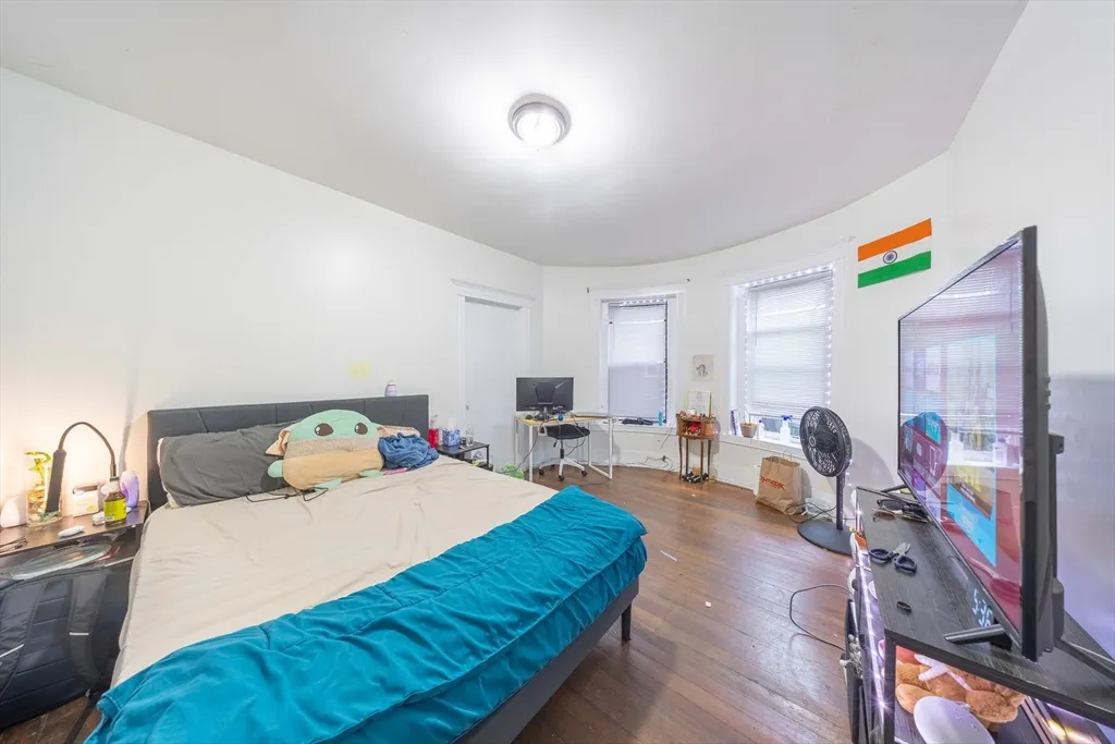 3 bed, 1 bath apartment for rent at 62 Empire St Unit 1, Allston — photo 7 of 15